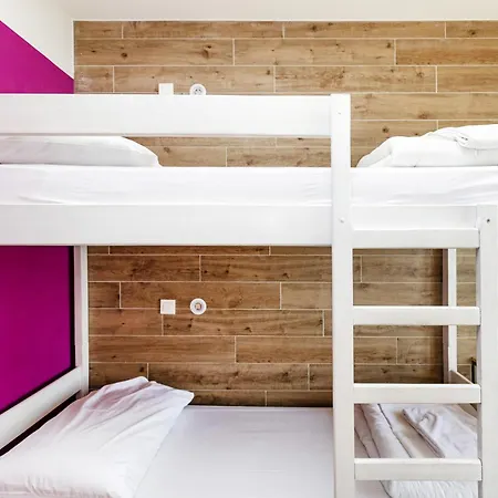Link Hostel